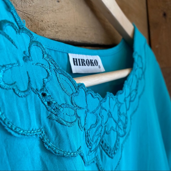 Vintage | Silkie Bright Blue Top Floral Neckline - Picture 9 of 11